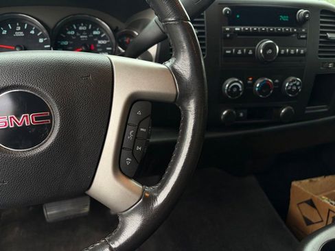 Used 2011 GMC Sierra 1500 SLE AWD/4WD image 17