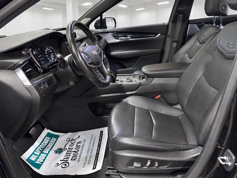Used 2020 Cadillac XT5 Premium Luxury AWD/4WD image 16
