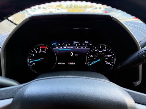 Used 2022 Ford F250 Lariat w/ Lariat Value Package AWD/4WD image 10