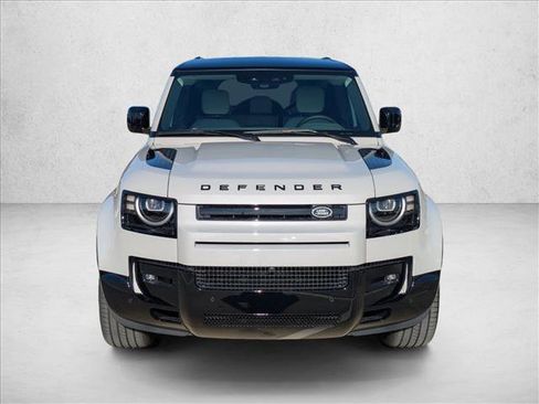 New 2026 Land Rover Defender 110 X-Dynamic SE image 6