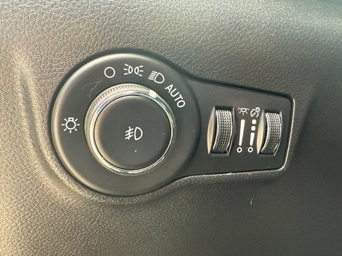 Used 2024 Jeep Compass Latitude AWD/4WD image 20