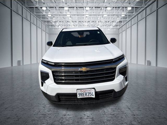 Used 2025 Chevrolet Traverse LT AWD/4WD image 6