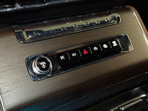 New 2026 Lincoln Aviator Reserve AWD/4WD image 30