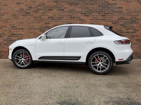 New 2026 Porsche Macan S image 2