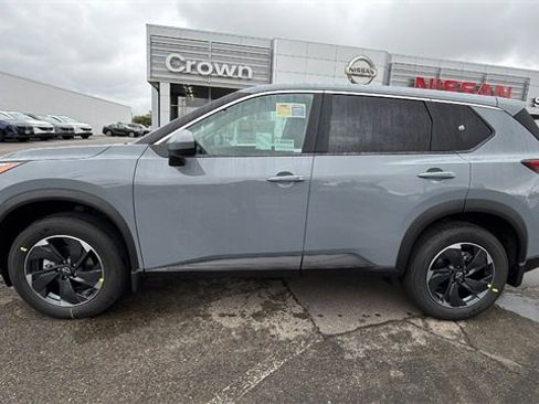 New 2026 Nissan Rogue SV image 7