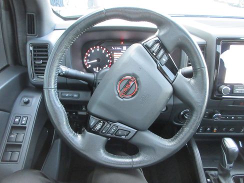 Used 2022 Nissan Frontier PRO-4X w/ Pro-4X Premium Package image 37