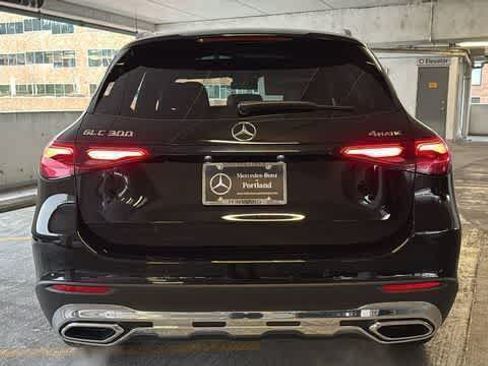 Used 2026 Mercedes-Benz GLC 300 4MATIC image 7