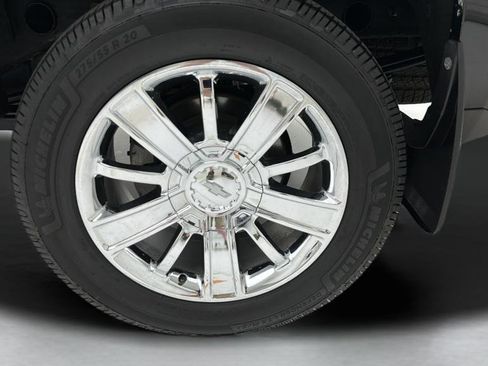 Used 2018 Chevrolet Silverado 1500 High Country AWD/4WD image 9