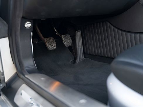 Used 2001 BMW Z8 image 29