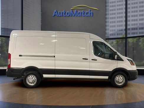 Used 2025 Ford Transit 250 148 Medium Roof Extended AWD w/ Load Area Protection Package image 13