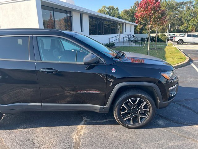 Used 2020 Jeep Compass Trailhawk AWD/4WD image 2