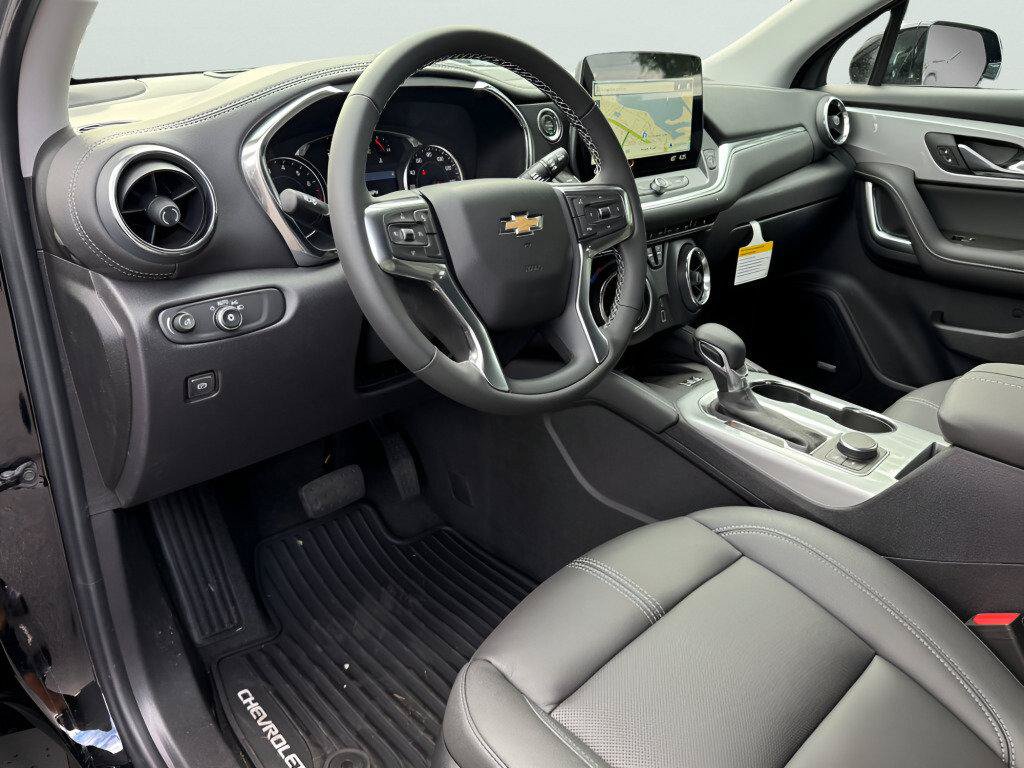 New 2026 Chevrolet Blazer LT w/ Sound & Technology Package AWD/4WD image 25