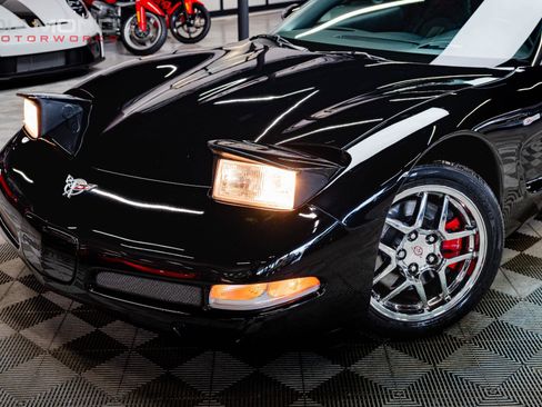 Used 2003 Chevrolet Corvette Z06 w/ Memory Package, 3 Drivers image 7