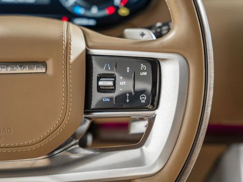 Used 2023 Land Rover Range Rover Long Wheelbase Autobiography image 28