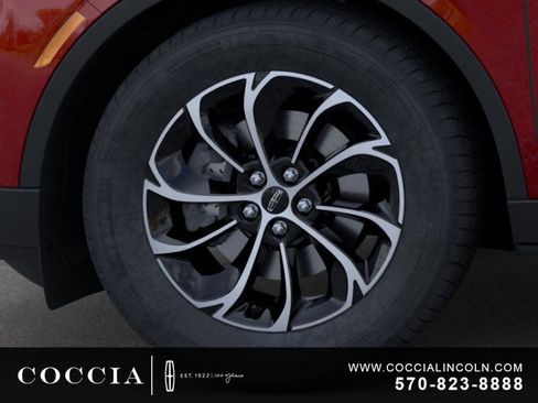 New 2026 Lincoln Nautilus Premier AWD/4WD image 19
