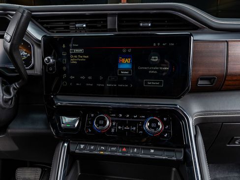 Used 2026 GMC Sierra 3500 Denali Ultimate image 24