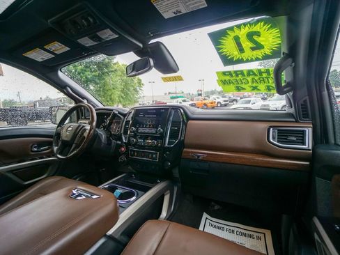 Used 2021 Nissan Titan Platinum Reserve w/ Moonroof Package image 34