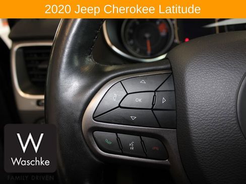 Used 2020 Jeep Cherokee Latitude w/ Cold Weather Group image 27