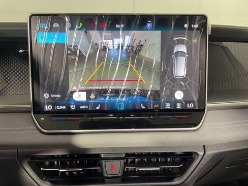 New 2026 Volkswagen Tiguan SE AWD/4WD image 14