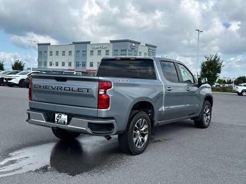 Used 2024 Chevrolet Silverado 1500 LT AWD/4WD image 3