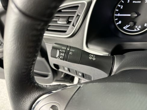 Used 2022 Nissan Murano SV image 15