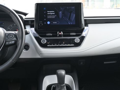 Used 2024 Toyota Corolla SE image 30