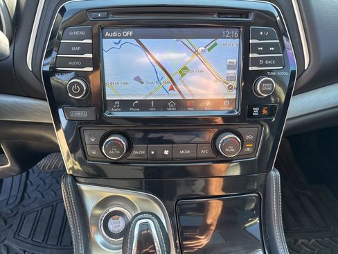 Used 2018 Nissan Maxima 3.5 SL image 24