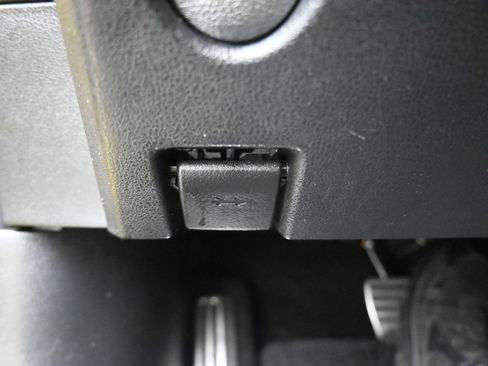 Used 2023 Nissan Z Performance w/ Floor Mat Package (L93) image 27