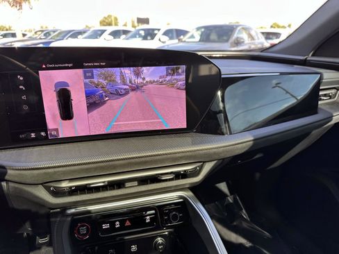 Used 2025 Audi SQ5 Premium Plus image 26