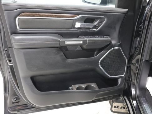 Used 2019 RAM 1500 Laramie AWD/4WD image 13