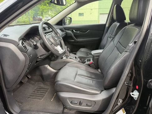 Used 2019 Nissan Rogue SL w/ Premium Package AWD/4WD image 13