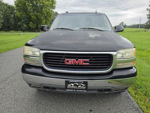 Used 2004 GMC Yukon SLT w/ 1SD Preferred Equipment Group AWD/4WD image 3