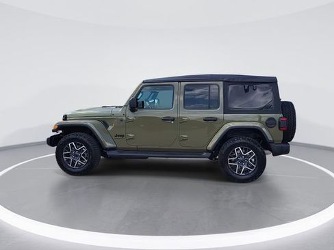 New 2026 Jeep Wrangler Unlimited Sahara AWD/4WD image 4