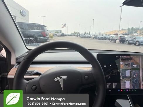 Used 2020 Tesla Model 3 Long Range AWD/4WD image 7