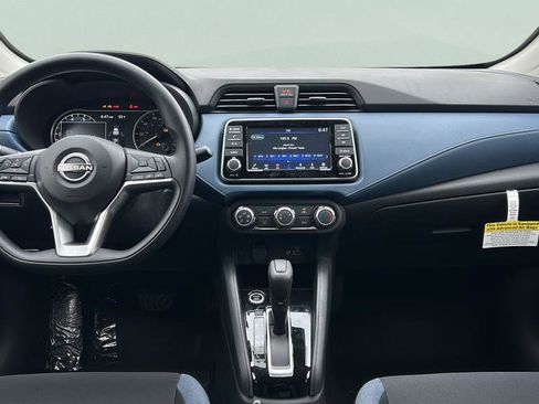 New 2025 Nissan Versa SV image 15