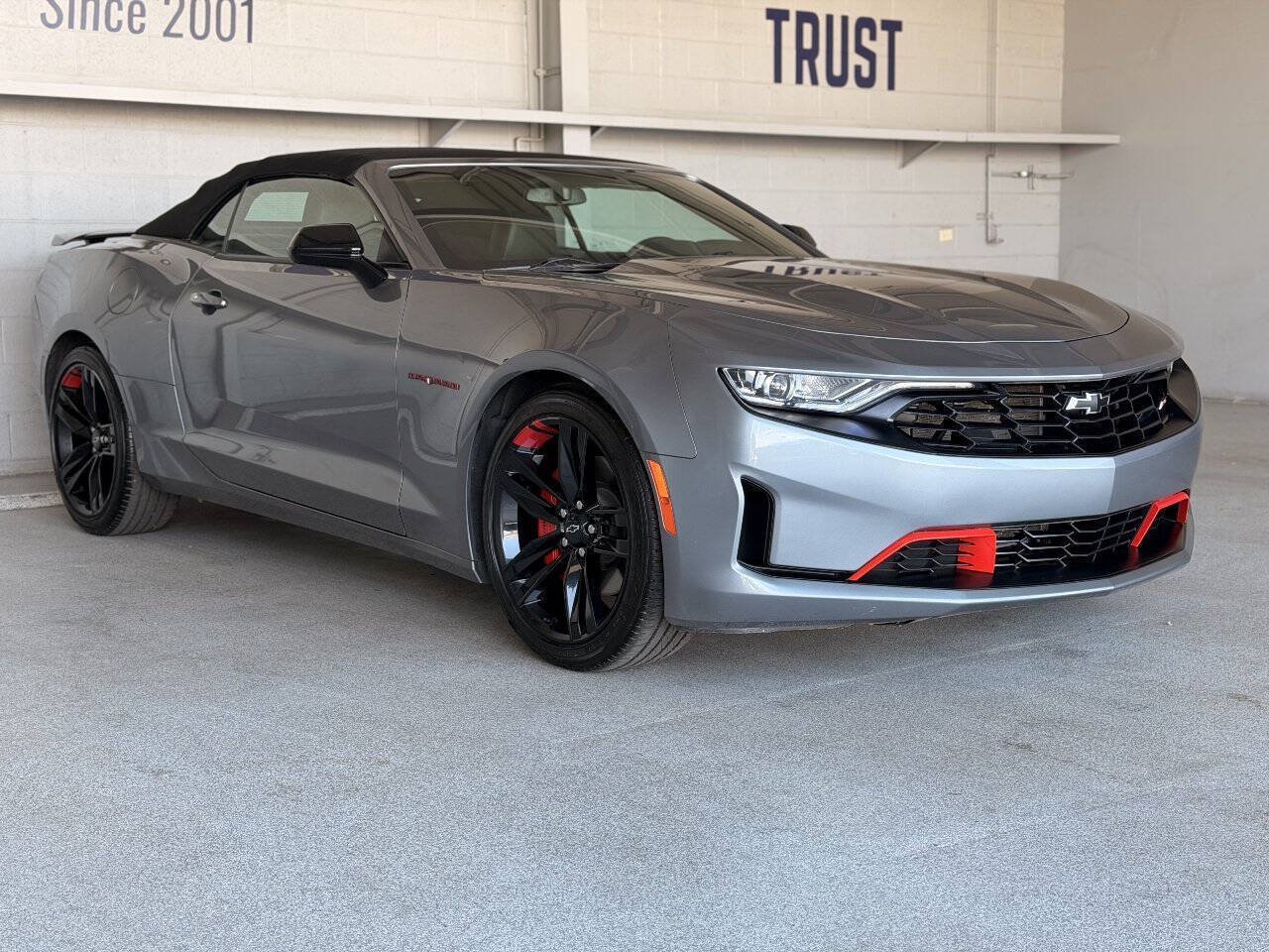 Used 2022 Chevrolet Camaro LT w/ Redline Edition RWD image 3