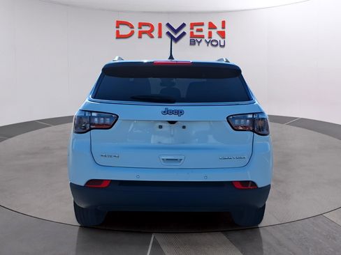 Used 2025 Jeep Compass Limited AWD/4WD image 4