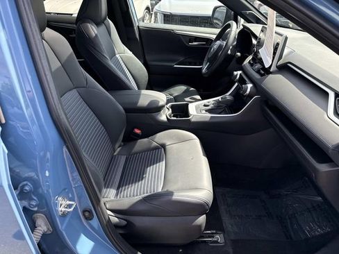 Used 2022 Toyota RAV4 XSE AWD/4WD image 9