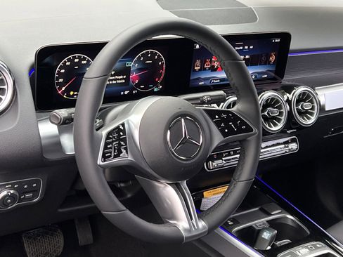 New 2026 Mercedes-Benz GLB 250 GLB 250 image 14