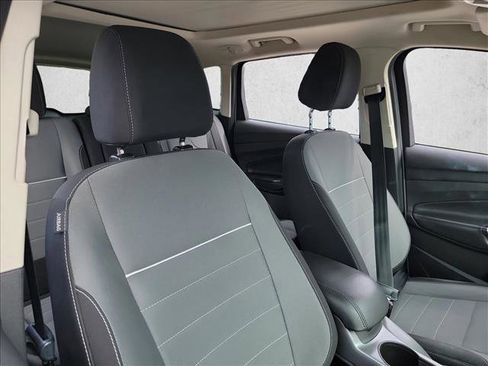 Used 2015 Ford Escape SE image 15