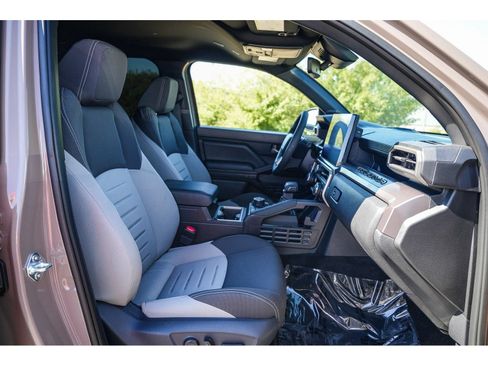 Used 2026 Toyota Tacoma TRD Off-Road w/ TRD Off Road Upgrade Package AWD/4WD image 16
