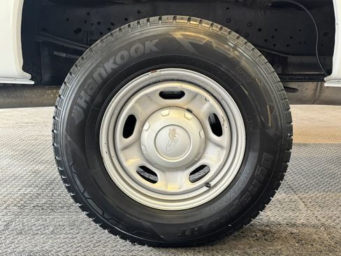 Used 2016 Ford F250 XL w/ Power Equipment Group AWD/4WD image 25