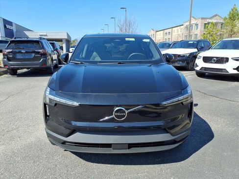 New 2026 Volvo XC90 T8 Plus w/ Protection Package Premier image 10