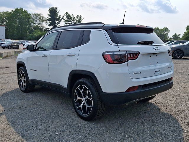 Certified 2024 Jeep Compass Limited AWD/4WD image 4