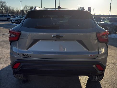 Used 2024 Chevrolet Trax RS w/ Driver Confidence Package image 7