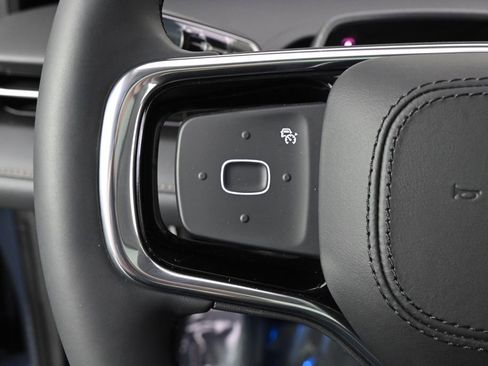 New 2026 Lincoln Nautilus Reserve image 32