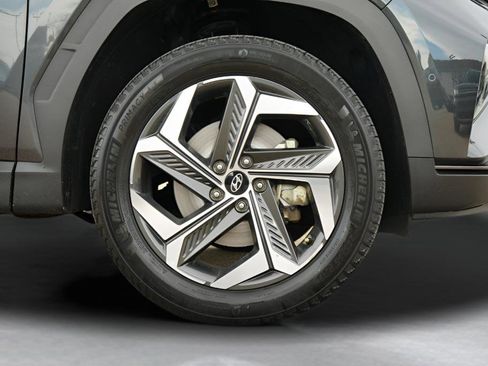 Certified 2023 Hyundai Tucson Limited AWD/4WD image 9