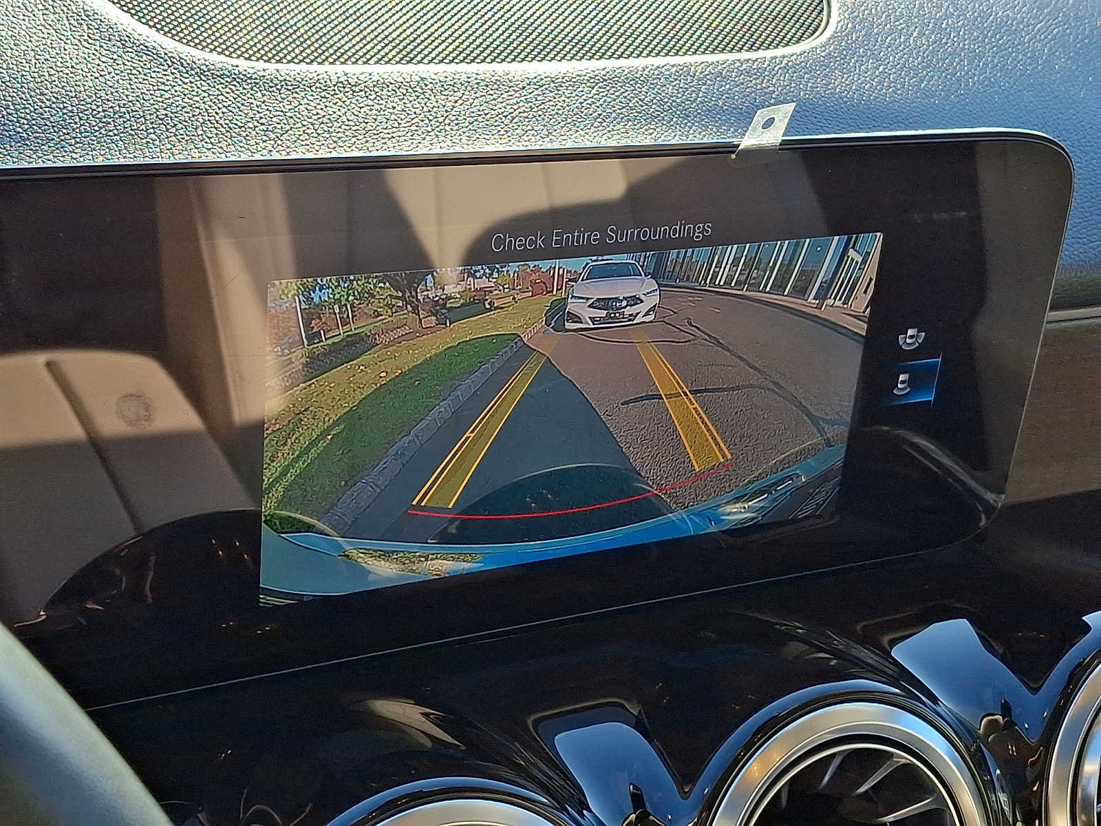 Certified 2023 Mercedes-Benz GLB 250 4MATIC image 16