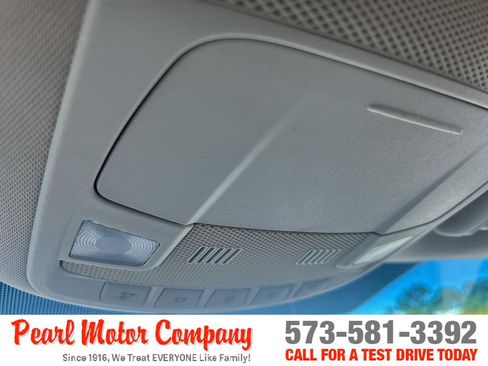 Used 2017 Ford Edge SEL w/ Equipment Group 201A AWD/4WD image 14