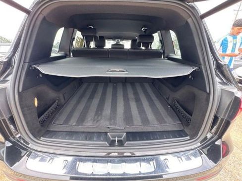 Used 2021 Mercedes-Benz GLB 250 4MATIC image 11
